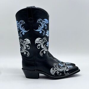 Abilene Embroidery Boots. Size 8